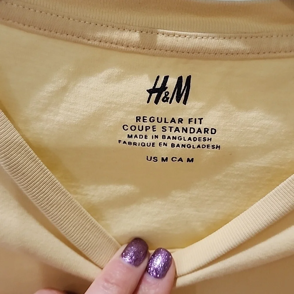 H&M t-shirt. Size M